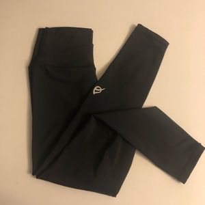 Emily tenacious leggings 23” in black